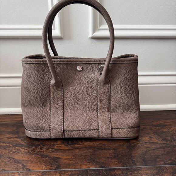 Leather Handbag Small Tote Taupe Silver Horse Carriage Taupe Logo - Picture 3 of 9